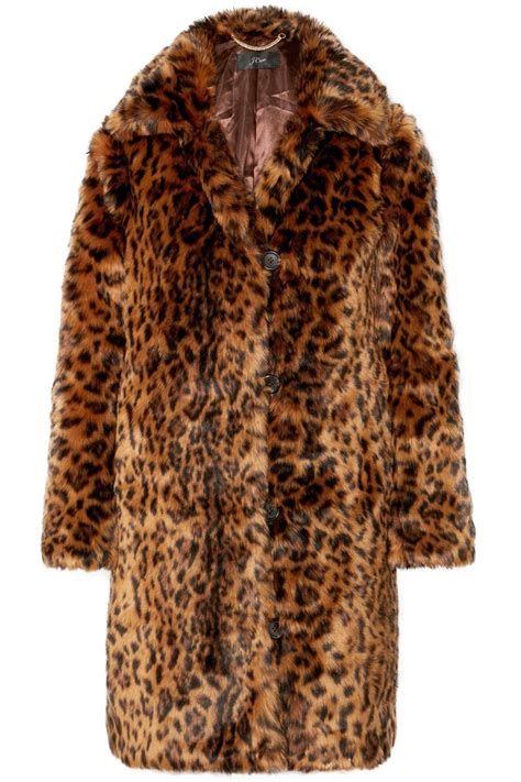 Abrigo leopardo marca Continuara.org