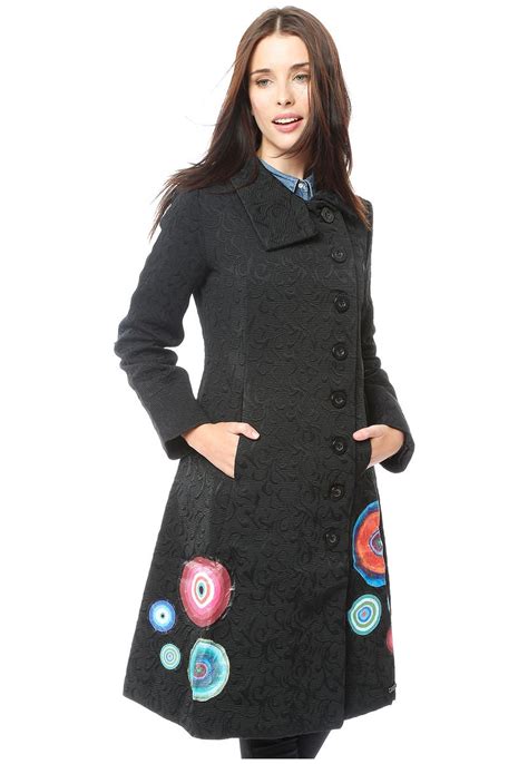 Abrigo marca desigual Continuara.org