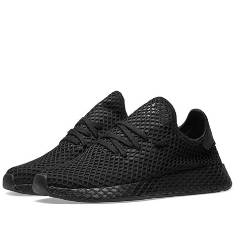 Adidas deerupt Continuara.org