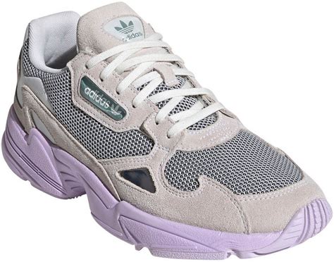 Adidas falcon w Continuara.org