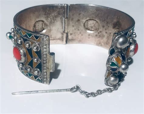 A antigua pulsera Continuara.org