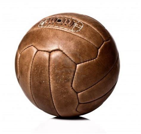 Antiguo balon futbol Continuara.org