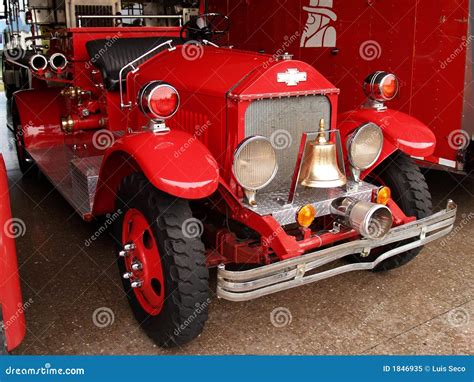 Antiguo coche bomberos Continuara.org