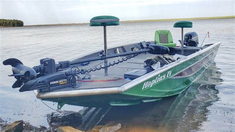 Barca pesca black Continuara.org