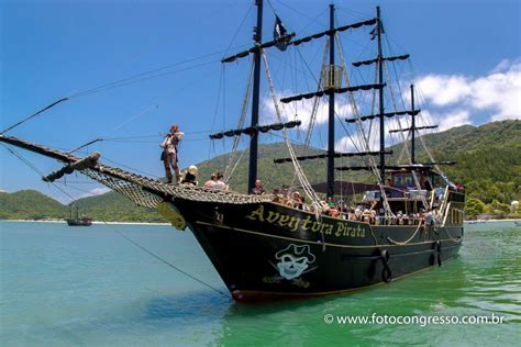 Barco piratas Continuara.org