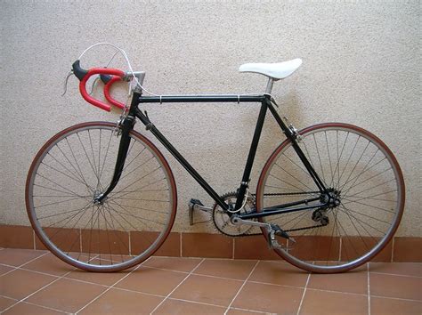 Bicicleta antigua carretera Continuara.org