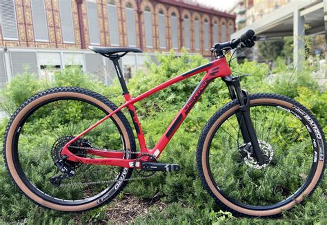 Bicicleta berria carbono Continuara.org