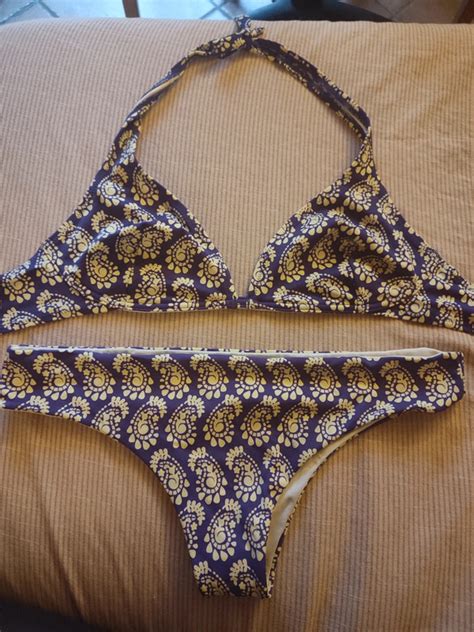 Bikini golden lady Continuara.org