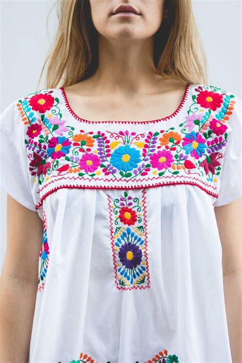 Blusa bordada Continuara.org