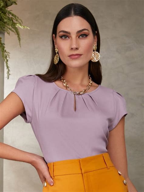 Blusa modelo unico Continuara.org