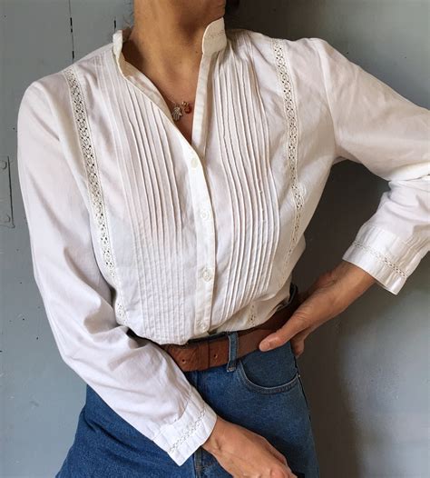 Blusa vintage blanca Continuara.org