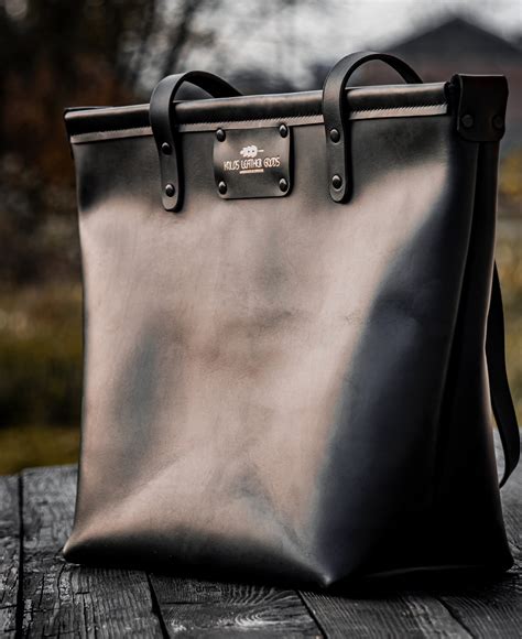 Bolso cuero negro Continuara.org
