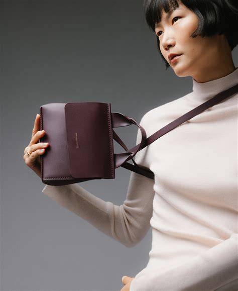 Bolso pequeno adolfo Continuara.org
