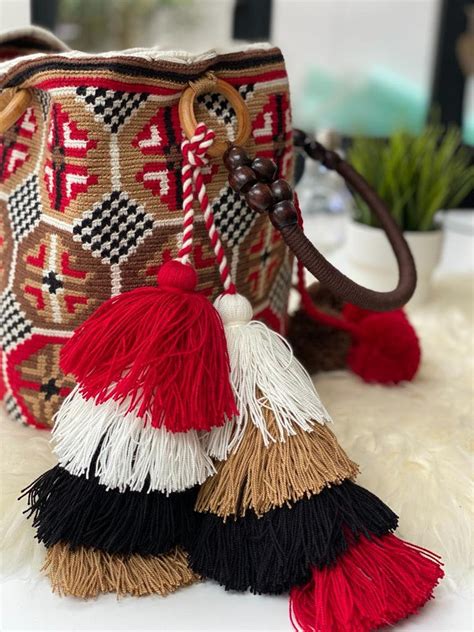 Bolso punto boho Continuara.org