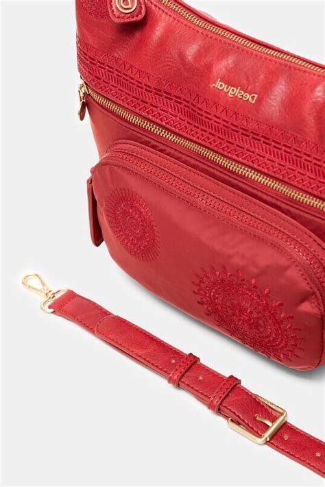 Bolso rojo desigual Continuara.org