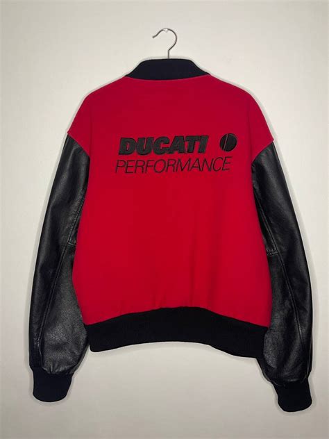 Bomber ducati estrenar Continuara.org