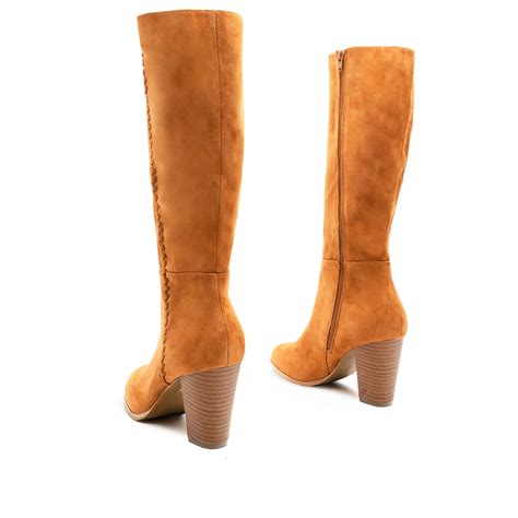 Bota alta camel Continuara.org