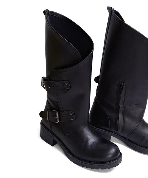 Bota negra piel Continuara.org