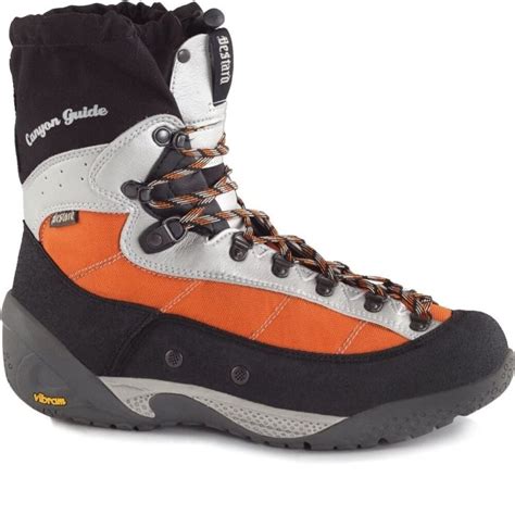 Botas barranquismo Continuara.org