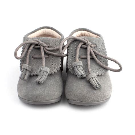 Botas bebe nino Continuara.org