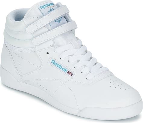 Botas blancas reebok Continuara.org