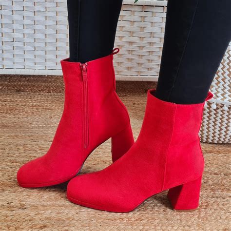 Botas botines rojas Continuara.org