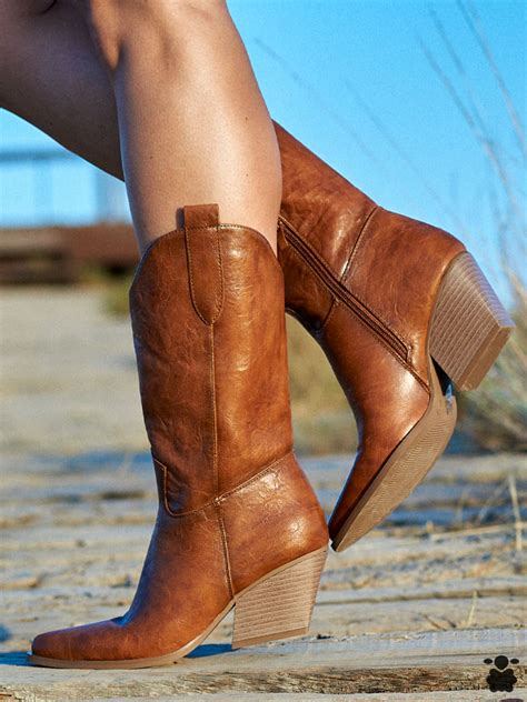 Botas color camel Continuara.org