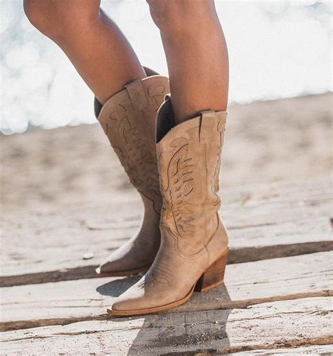Botas cowboy Continuara.org