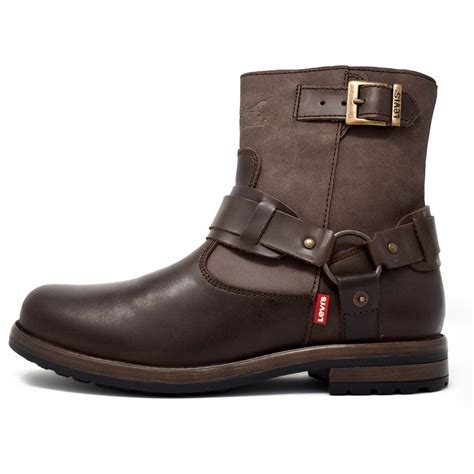 Botas levis Continuara.org