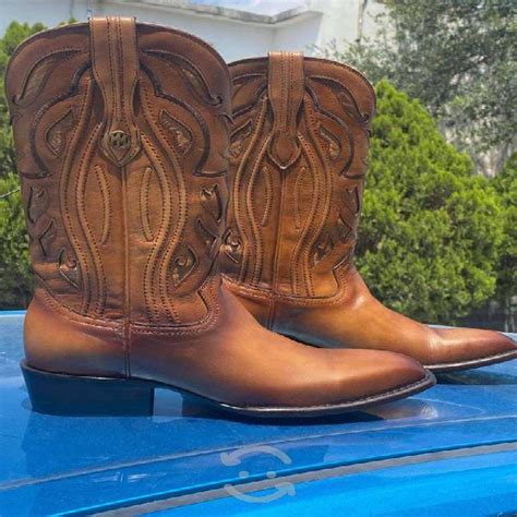 Botas montana nuevas Continuara.org