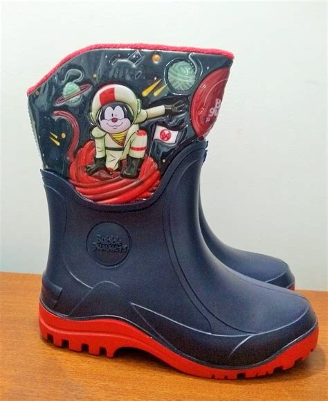 Botas nino nuevas Continuara.org