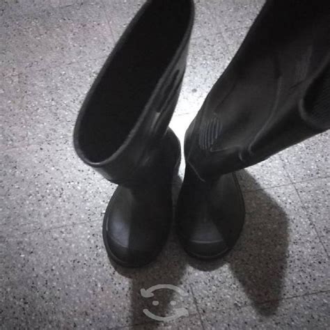 Botas nuevas agua Continuara.org