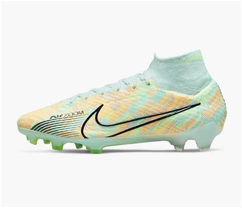 Botas nuevas futbol Continuara.org