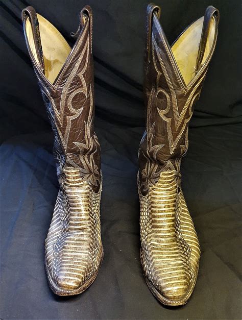 Botas piel serpiente Continuara.org