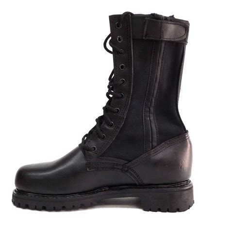 Botas tipo militar Continuara.org