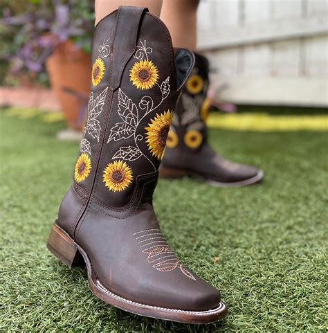Botas vaqueras Continuara.org