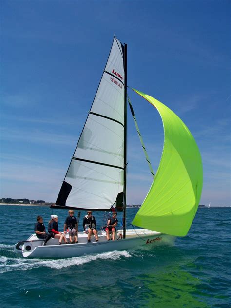 Bote ligera Continuara.org