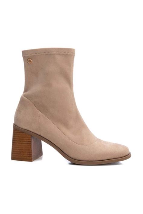 Botin beige ante Continuara.org