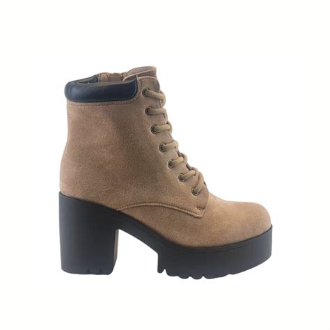 Botin color camel Continuara.org