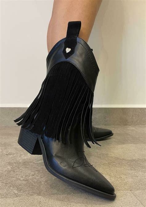 Botin flecos Continuara.org