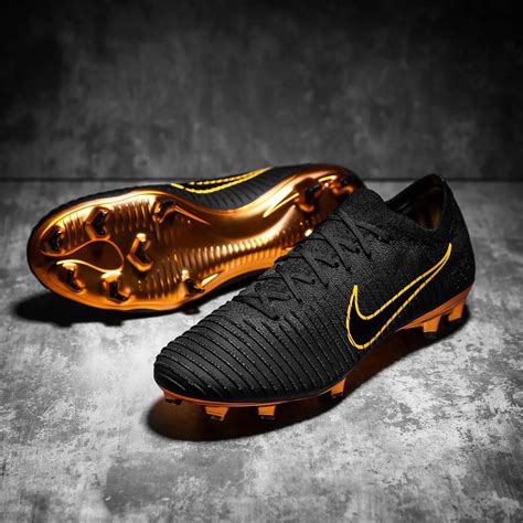 Botines futbol Continuara.org