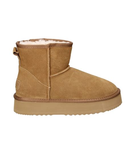 Botines marrones marca Continuara.org
