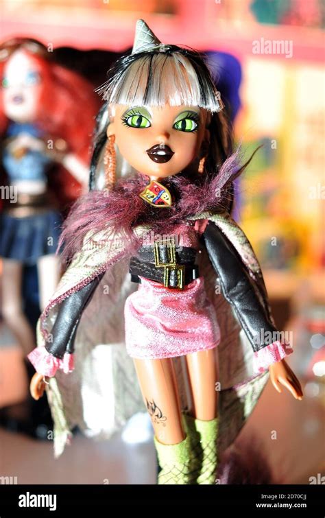 Bratz monster high Continuara.org