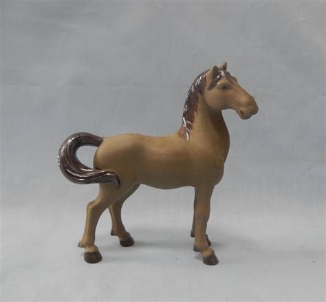 Caballo ceramica Continuara.org