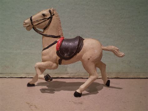 Caballo plastico Continuara.org