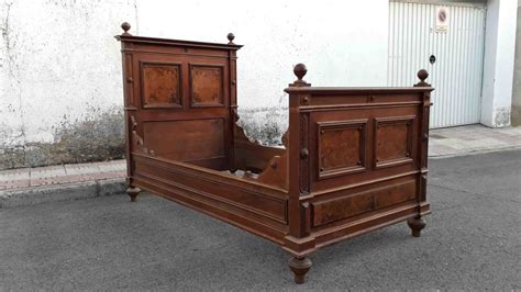 Cama antigua madera Continuara.org
