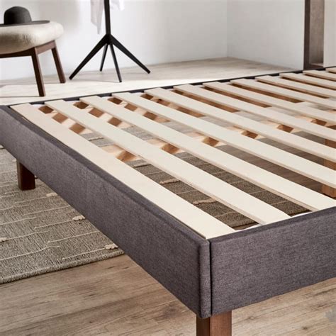Cama base tapizada Continuara.org