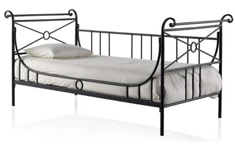 Cama divan forja Continuara.org
