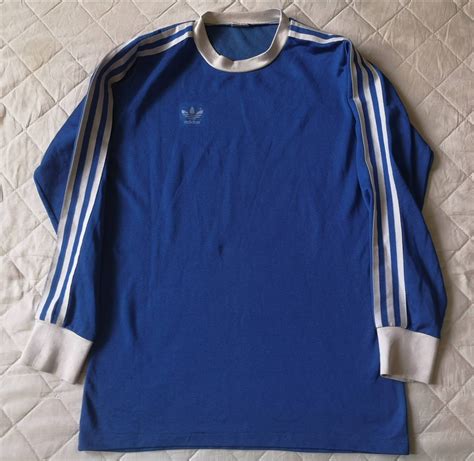 Camiseta adidas vintage Continuara.org