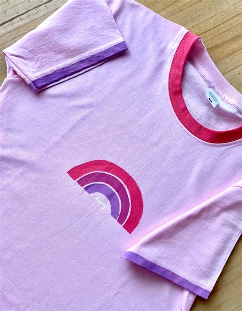 Camiseta arco iris Continuara.org